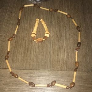 A set bracelet and necklace